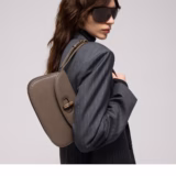 Petit sac à épaule avec bambou