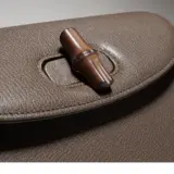 Petit sac à épaule avec bambou