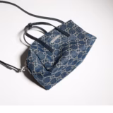 Sac boston petit format avec plaque Gucci