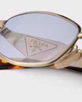 Logo Prada Lilas