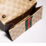 Pochette petit format avec dragonne et Web