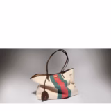 Cabas grand format Gucci Tribeca avec breloque