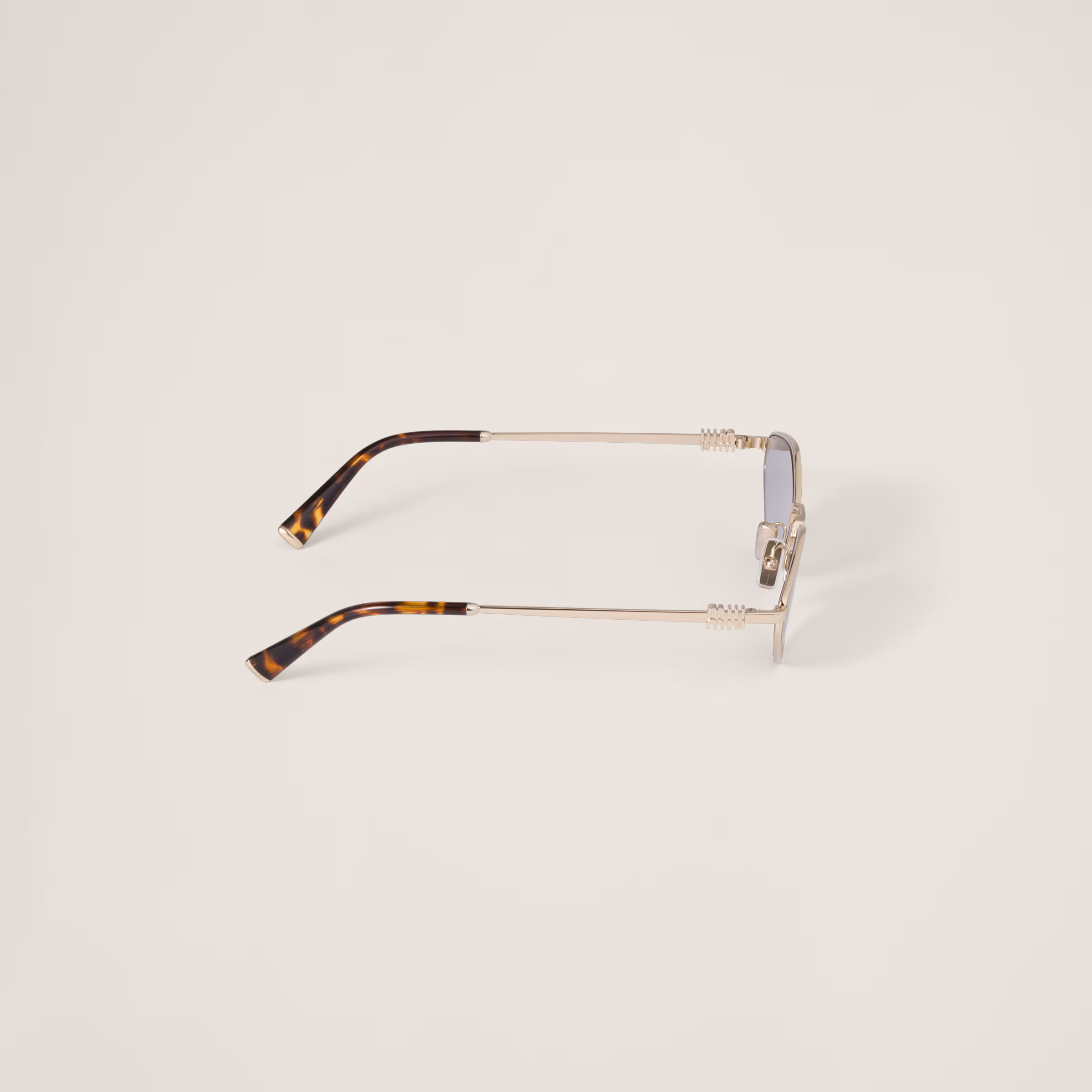 Miu Logo Verres Gris Clair — Verres Gris Clair